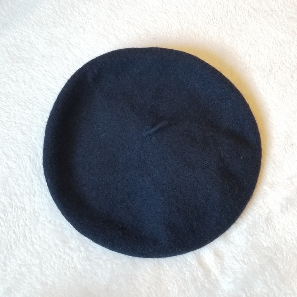 LOWEST Vintage blue beret